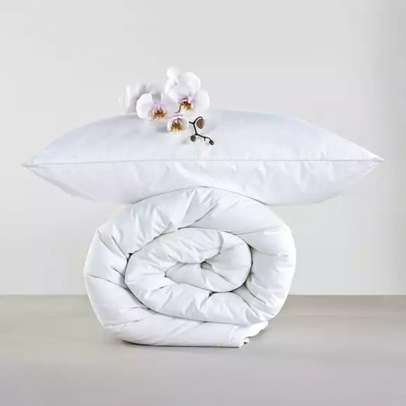 Fogarty Luxury Memory Foam Extra Deep And Firm-Support Pillow - Image 4