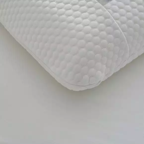 Dunelm Gel Fusion Memory Foam Pillow - Image 3