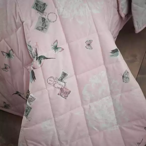 Dunelm Heavenly Hummingbird Blush Bedspread - Image 6