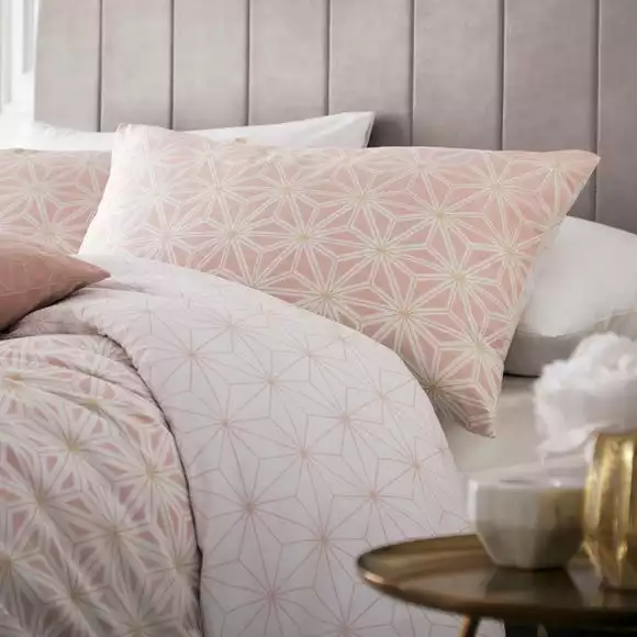 Riva Home Furn. Tessellate Geometric Blush Reversible Duvet Cover And Pillowcase Set - Image 2