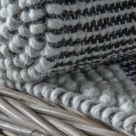 Cedar & Sage Sheya Black And Natural Rug - Image 2