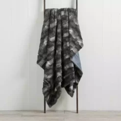 Dunelm Plush Faux Fur 130cm X 180cm Throw