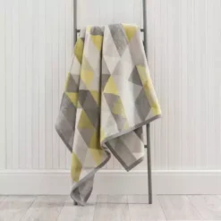 Dunelm Thermosoft Geo Ochre Throw