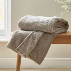 Dunelm Amelia 200cm X 200cm Throw