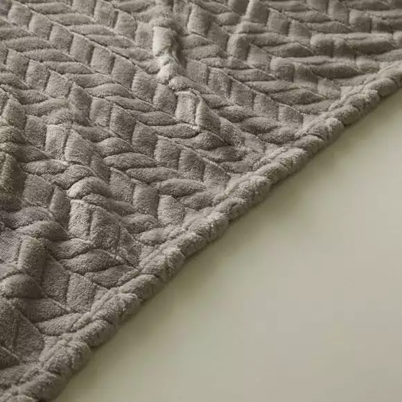 Dunelm Amelia 200cm X 200cm Throw - Image 4