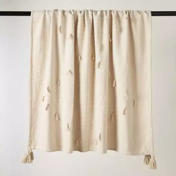 Dunelm Pistachio Diamond Throw - Image 2