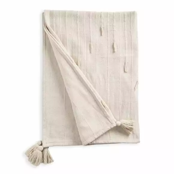 Dunelm Pistachio Diamond Throw - Image 5