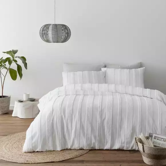 Dunelm Ezra White Tufted Luxe 100% Cotton Duvet Cover And Pillowcase Set