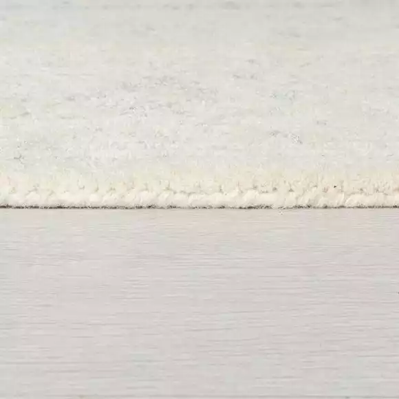 Dunelm Traditional Lux Wool Rug - Image 4