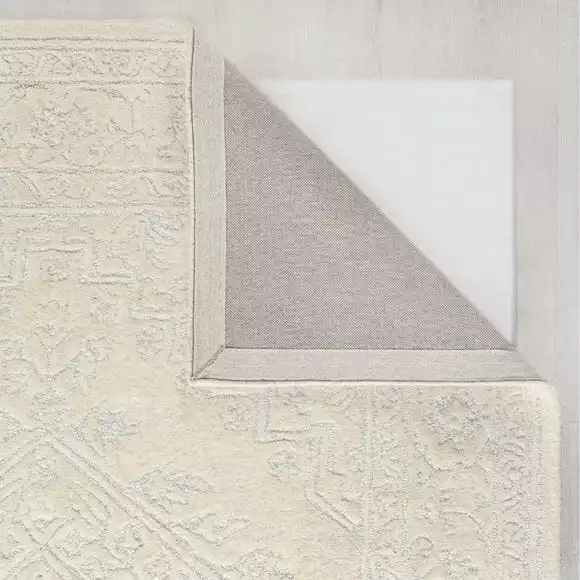 Dunelm Traditional Lux Wool Rug - Image 5