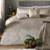 ﻿Laurence Llewelyn-Bowen Montrose Linen Duvet Cover And Pillowcase Set