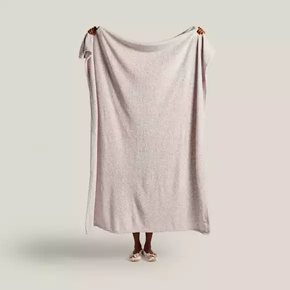 Dunelm Printed Fleece Dottie Lilac 130x160cm - Image 5