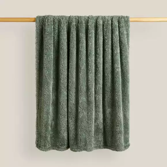 Teddy Bear Throw - Image 2