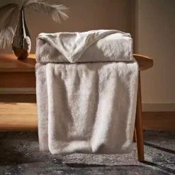 Dunelm Lenon Plush Throws