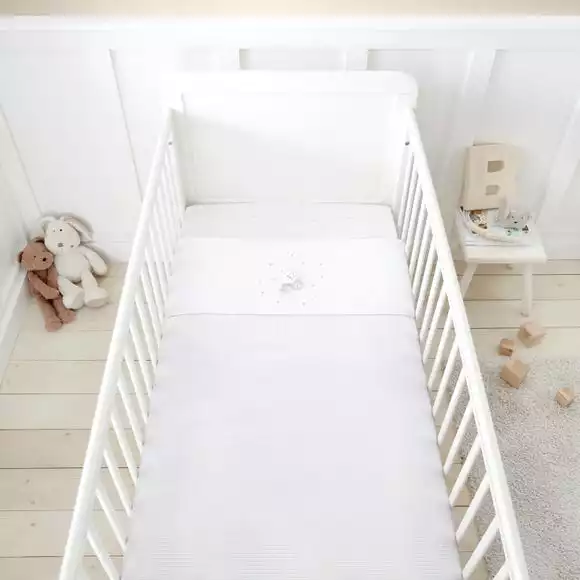 Dunelm Baby Bears 4 Tog 100% Cotton Cot Quilt - Image 3