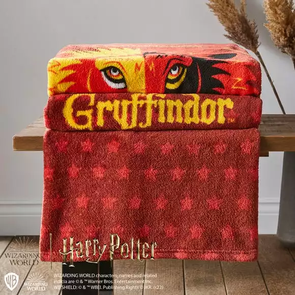 Harry Potter Red Gryffindor Fleece Blanket - Image 2