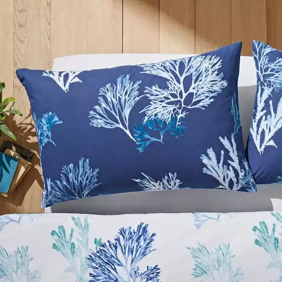 Natural History Museum Shoreline Blue Duvet Cover And Pillowcase Set - Image 4