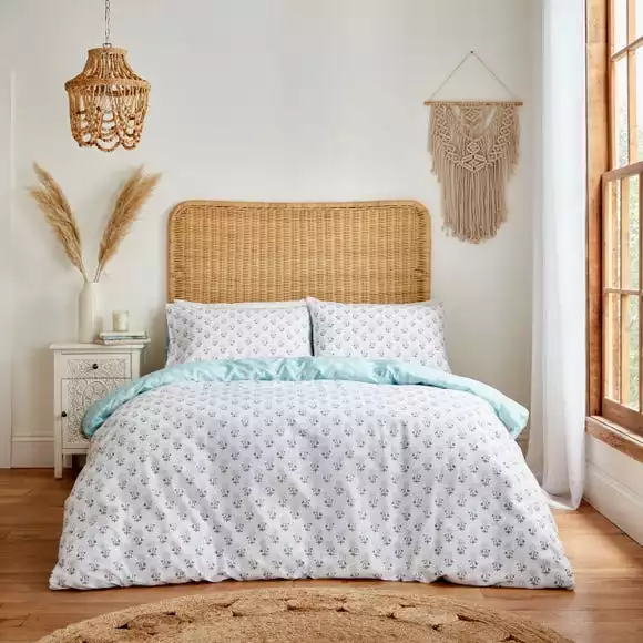 Dunelm Prisha Floral Navy Reversible Duvet Cover And Pillowcase Set